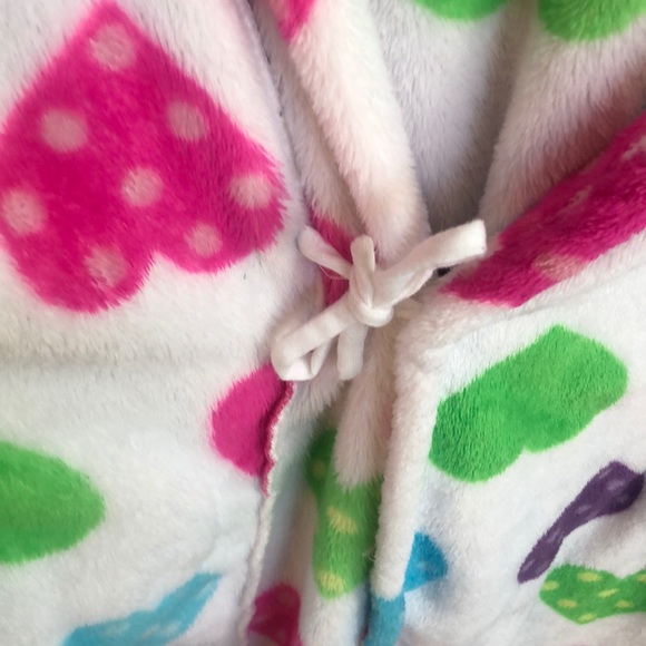 3/$20 - Girls hooded bathrobe - Picture 4 of 5